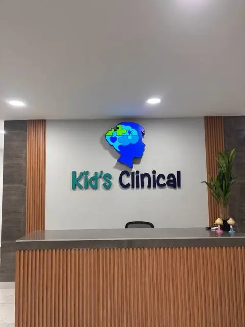 Letras dimensionales para recepción — Kid's Clinical